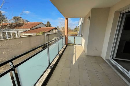 Vue n°3 Appartement 2 pièces T2 F2 à louer - Francheville (69340)