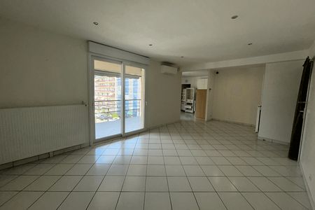 Vue n°2 Appartement 3 pièces T3 F3 à louer - Albertville (73200)