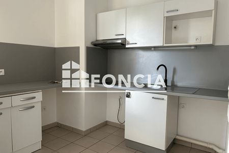 Vue n°2 Appartement 2 pièces T2 F2 à vendre - Bussy-saint-martin (77600)