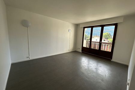 Vue n°3 Appartement 3 pièces T3 F3 à louer - Albertville (73200)