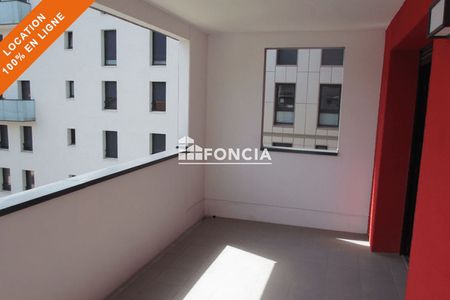 Vue n°2 Appartement 2 pièces T2 F2 à louer - Grenoble (38000)