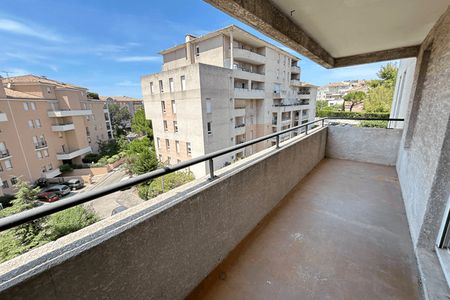 appartement 3 pièces à louer MARSEILLE 8ᵉ 13008