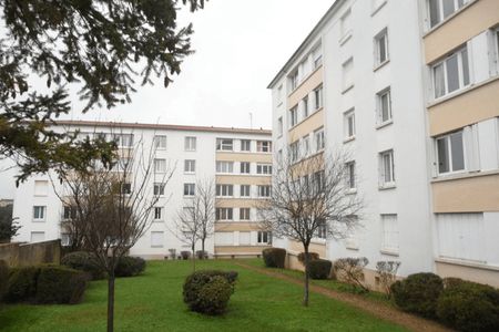 Vue n°2 Appartement 3 pièces T3 F3 à louer - Buxerolles (86180)