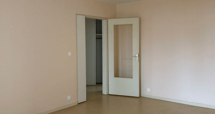 Vue n°1 Appartement 3 pièces T3 F3 à louer - Orleans (45100)