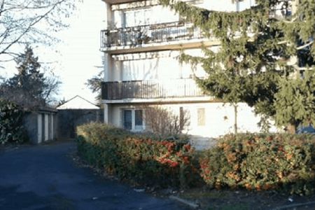 Vue n°2 Appartement 2 pièces T2 F2 à louer - Saint Cyr Sur Loire (37540)