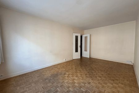 Vue n°3 Appartement 2 pièces T2 F2 à louer - Paris 15ᵉ (75015)