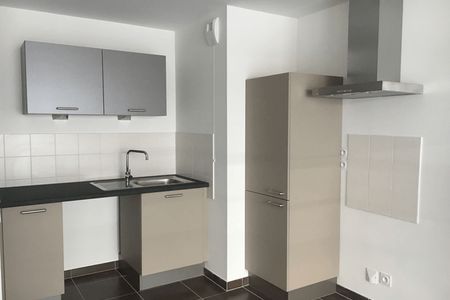 Vue n°2 Appartement 2 pièces T2 F2 à louer - Thonon Les Bains (74200)