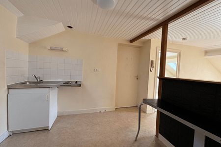 Vue n°3 Appartement 2 pièces T2 F2 à louer - Perigueux (24000)