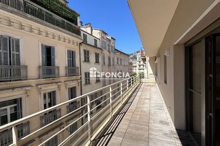 appartement 3 pièces à louer TOULON 83000 35.2 m²