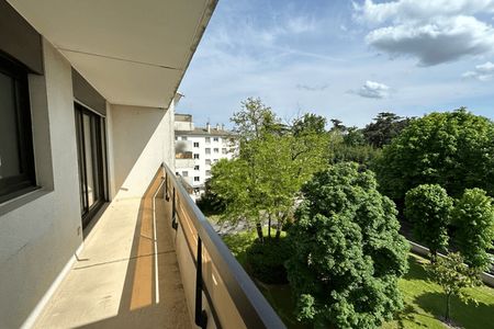 Vue n°3 Appartement 2 pièces T2 F2 à louer - Bordeaux Cauderan (33200)