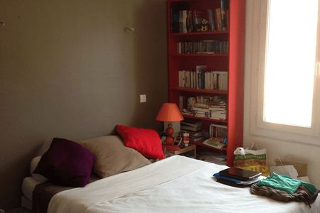 Vue n°2 Appartement 3 pièces T3 F3 à louer - Aix-en-provence (13090)