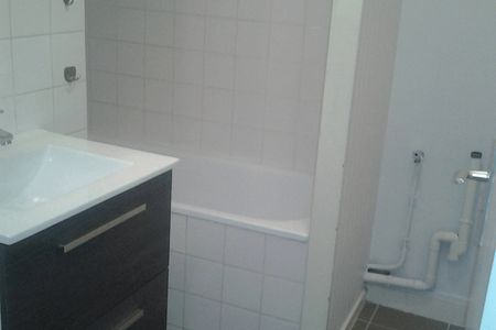 Vue n°3 Appartement 3 pièces T3 F3 à louer - Valence (26000)