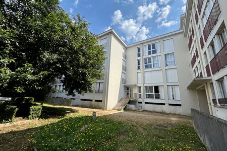 Vue n°2 Appartement meublé 3 pièces T3 F3 à louer - Poitiers (86000)