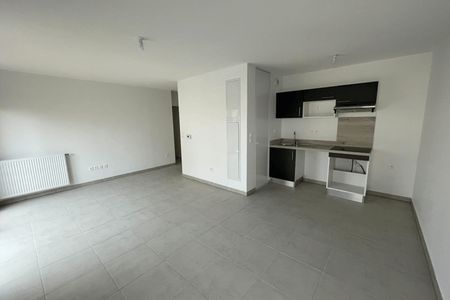 Vue n°2 Appartement 3 pièces T3 F3 à louer - Toulouse (31100)