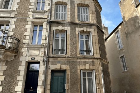 Vue n°3 Appartement 2 pièces T2 F2 à louer - Poitiers (86000)