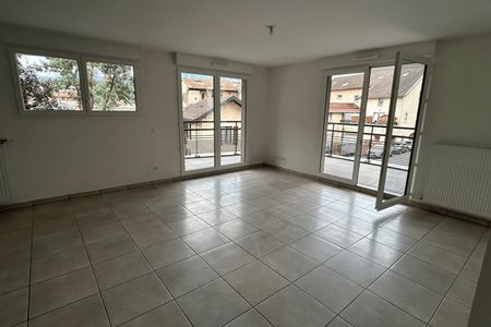 Vue n°2 Appartement 3 pièces T3 F3 à louer - Annecy (74960)