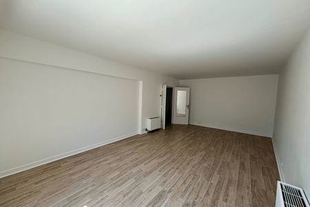 Appartement a louer  - 4 pièce(s) - 104.2 m2 - Surfyn