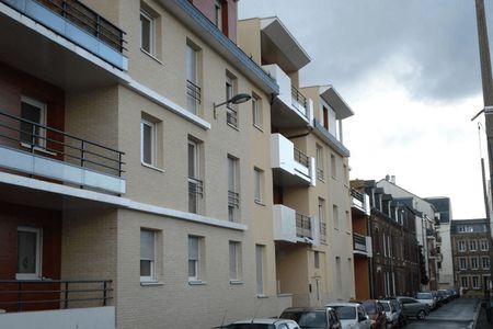 Vue n°3 Appartement 4 pièces T4 F4 à louer - Rouen (76100)