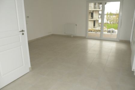 Vue n°3 Appartement 3 pièces T3 F3 à louer - Bordeaux (33300)