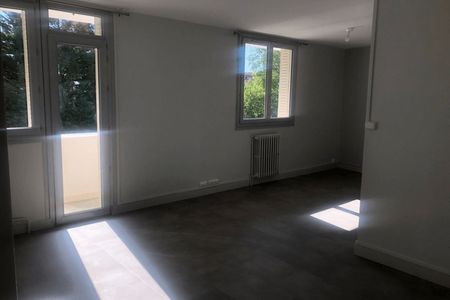 Vue n°2 Appartement 3 pièces T3 F3 à louer - Toulouse 5ᵉ (31500)