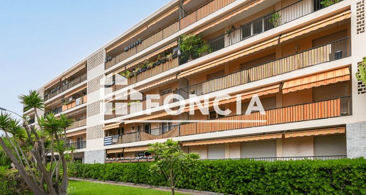 appartement 3 pièces à vendre MENTON 06500 61.37 m²