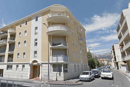 appartement 3 pièces à louer TOULON 83000 60.4 m²