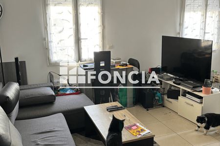 Vue n°2 Appartement 3 pièces T3 F3 à vendre - Draguignan (83300)