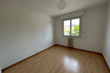 Vue n°3 Appartement 4 pièces T4 F4 à louer - Rennes (35200)