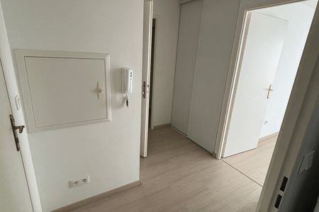 Vue n°2 Appartement 3 pièces T3 F3 à louer - Beauvais (60000)