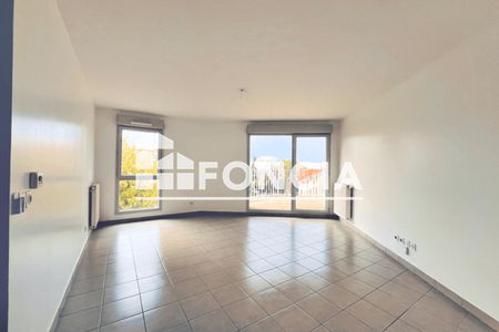 Vue n°3 Appartement 3 pièces T3 F3 à vendre - Bron (69500)