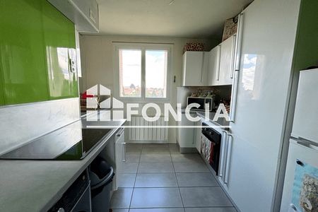 Vue n°2 Appartement 4 pièces T4 F4 à vendre - Roanne (42300)